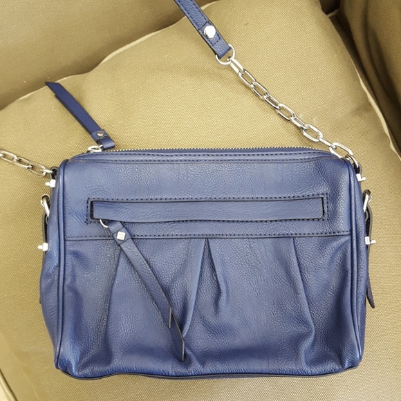 Simply Vera Vera Wang Handbags - 🆑️NWOT Simply Vera small shoulder bag